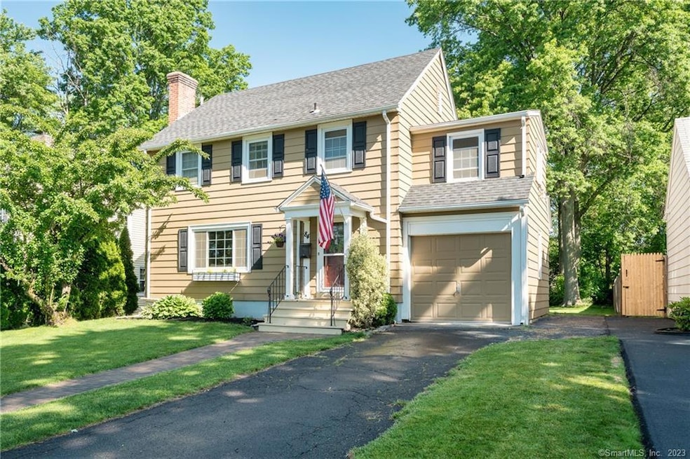 84 Robbins Dr, Wethersfield, CT 06109 - photo 1