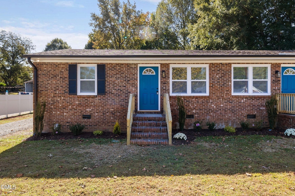 512 E Branch St, Spring Hope, NC 27882 - photo 1