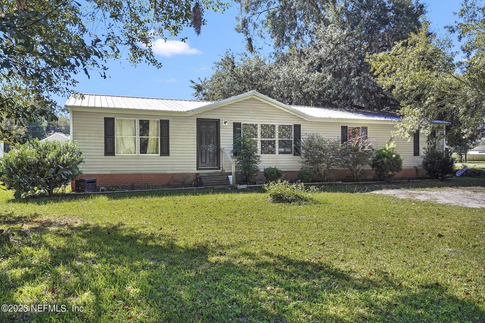 478 W Railroad Ave, MacClenny, FL 32063 - photo 1