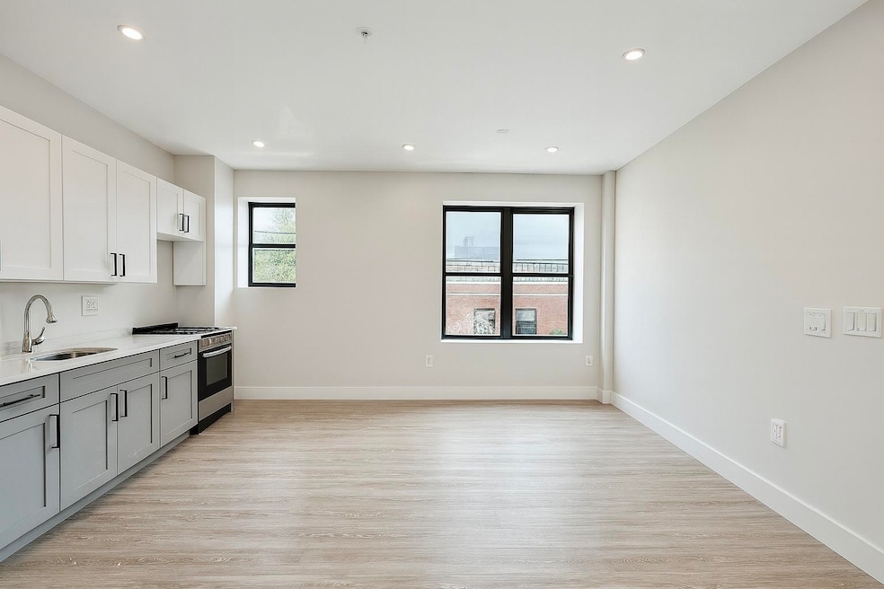 103 Bostwick Ave unit 3A, Jersey City, NJ 07305 - photo 1