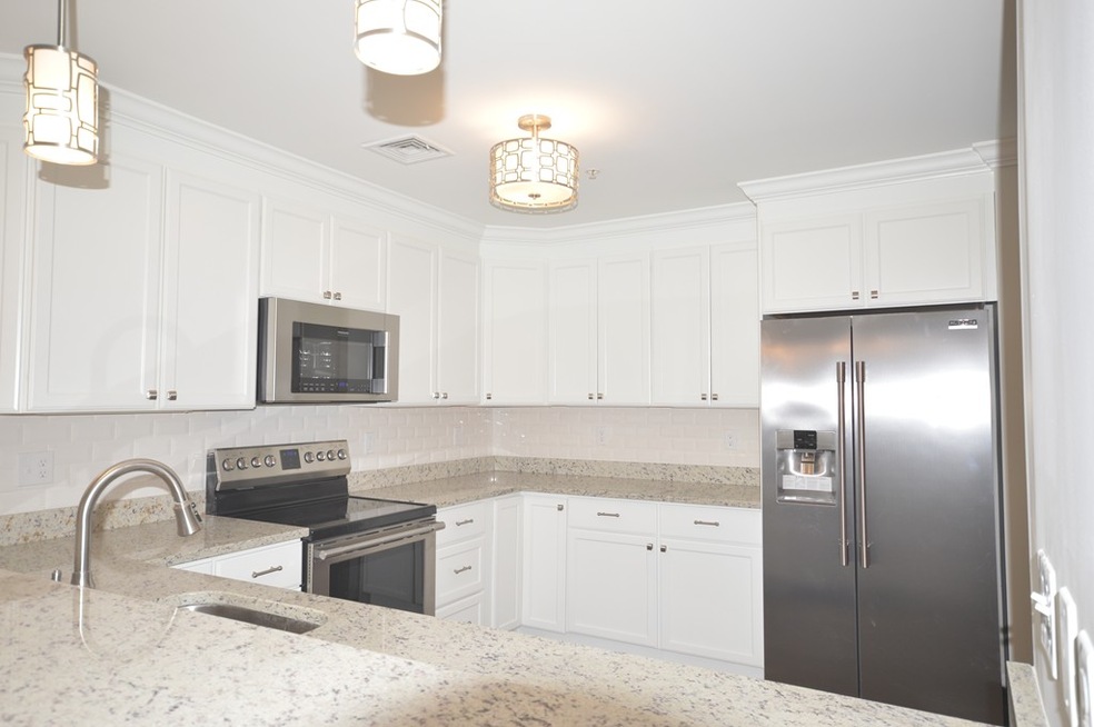 110 Main St unit 3, Amesbury, MA 01913 - photo 1