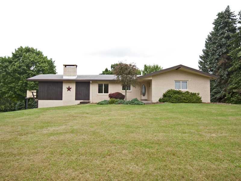 Exterior Front. MOVE IN READY - GREAT PLACE TO CAL