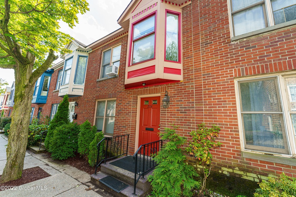 204 Jefferson St, Albany, NY 12210 - photo 1