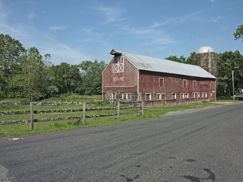 1 Kingtown Rd, Franklin, NJ 08867 - photo 1