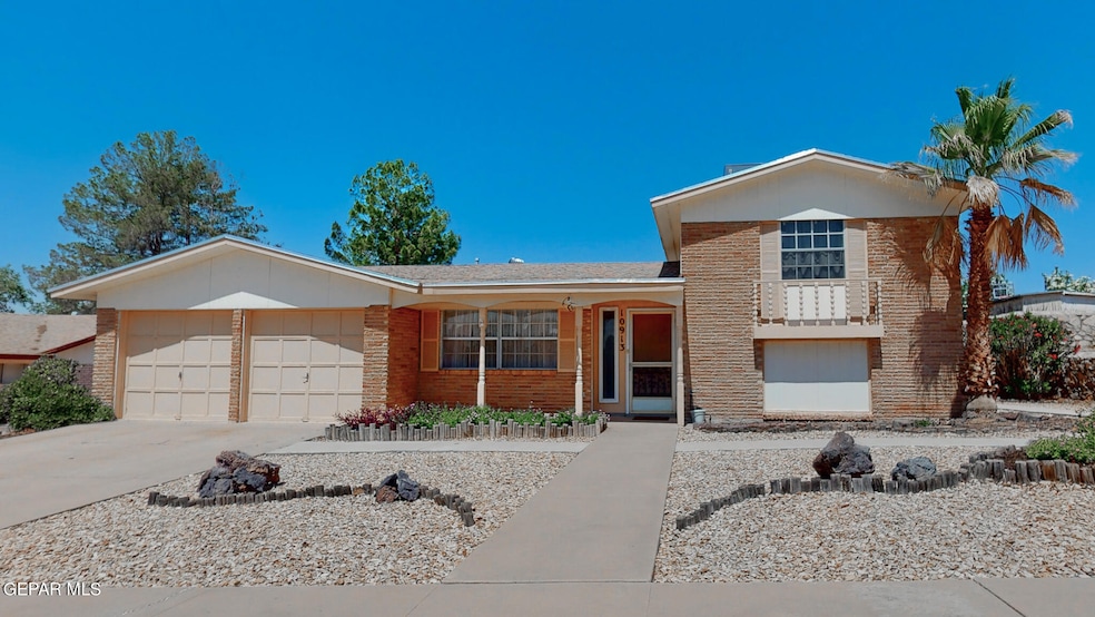 10913 Lakewood Ave, El Paso, TX 79935 - photo 1