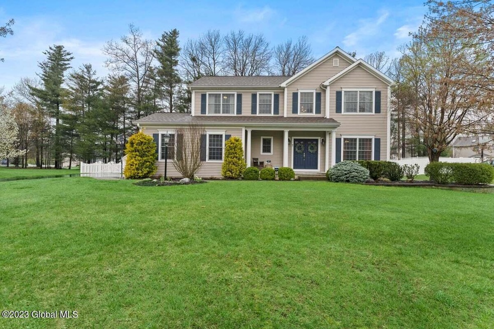 7 Saddlebrook Dr, Clifton Park, NY 12065 - photo 1