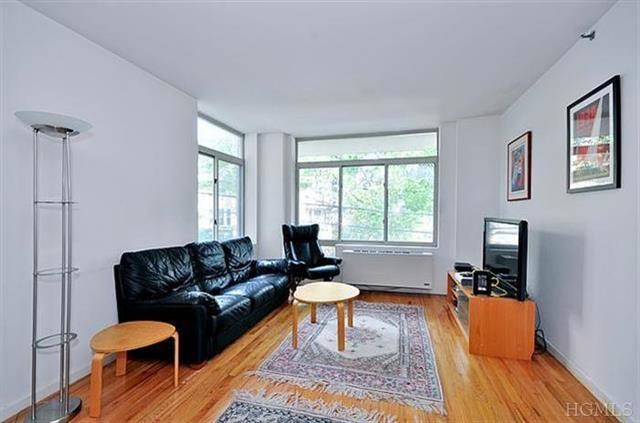 3625 Oxford Ave unit 2B, Bronx, NY 10463 - photo 1