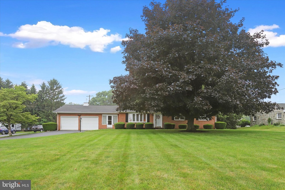 2917 Philadelphia Ave, Chambersburg, PA 17201 - photo 1