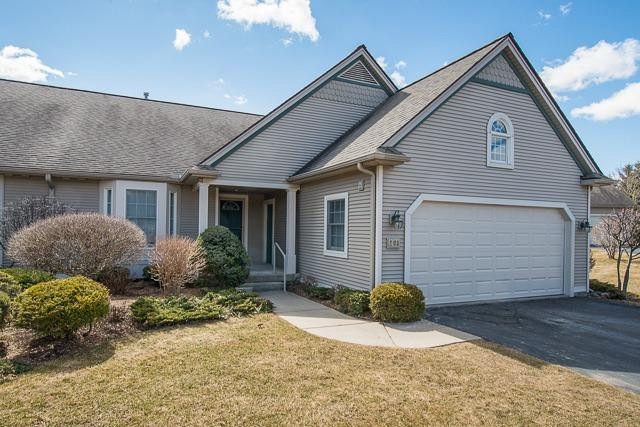 203 Pierce Lake Dr, Chelsea, MI 48118 - photo 1