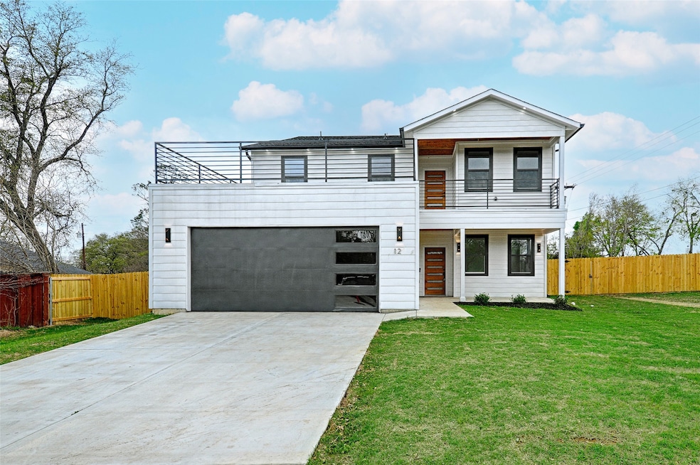 For Sale $498,500 • Co-Listing Agent