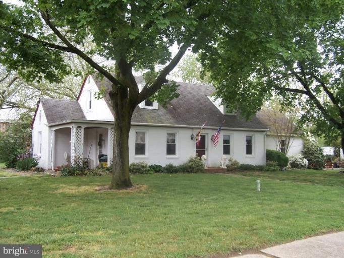 402 S Church St, Sudlersville, MD 21668 - photo 1