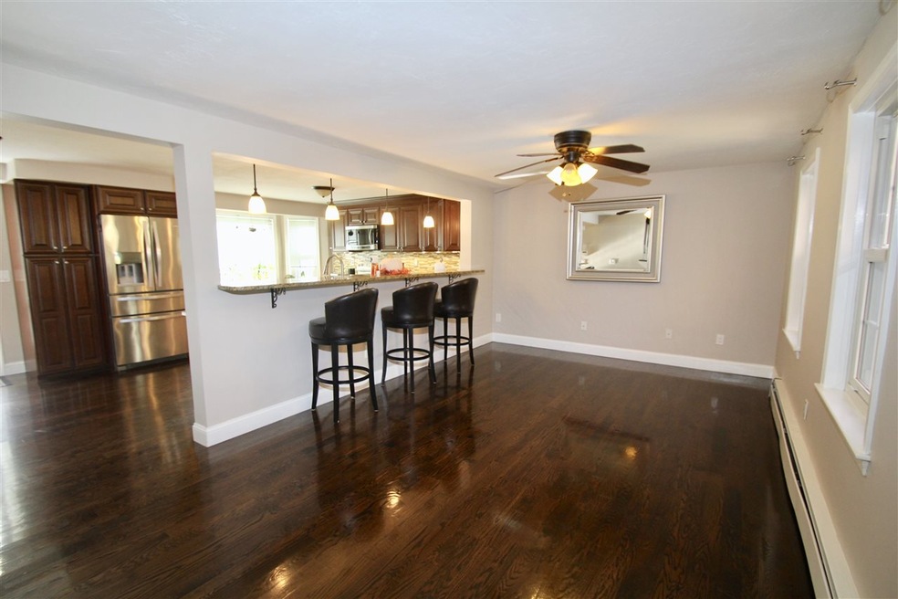 6 Donmac Dr, Derry, NH 03038 - photo 1