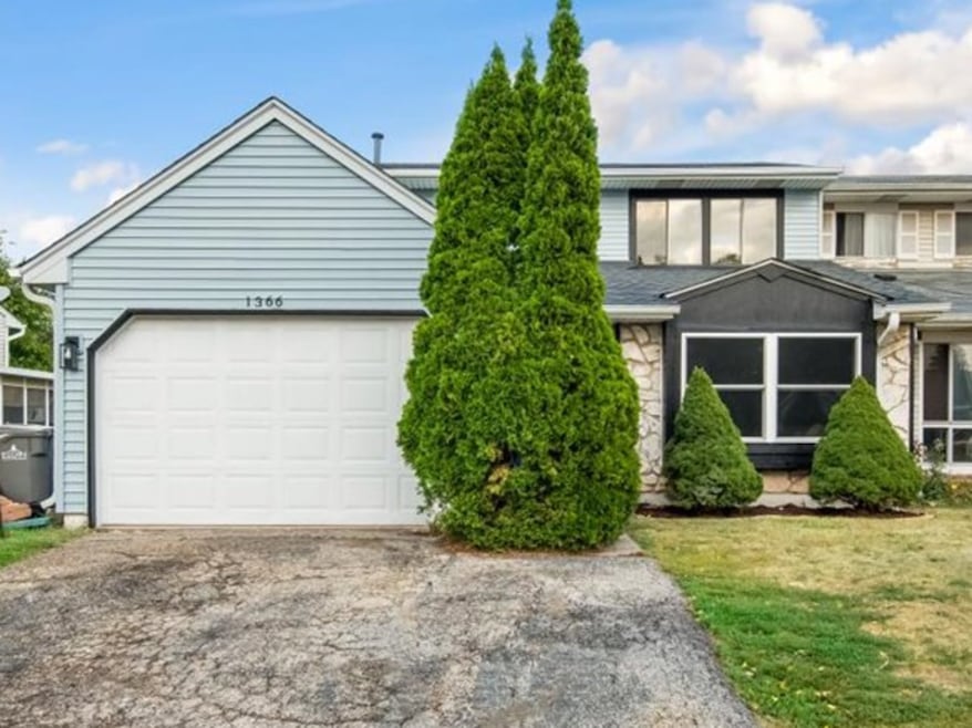 1366 Inverness Dr, Elgin, IL 60120 - photo 1