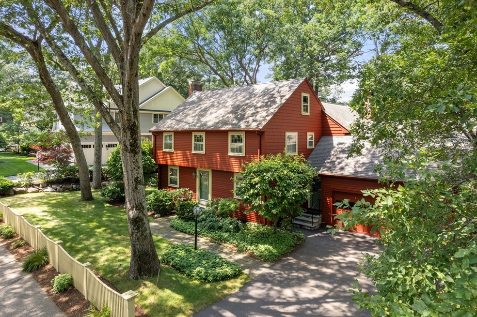 Sold $1,775,000 • Co-Listing Agent