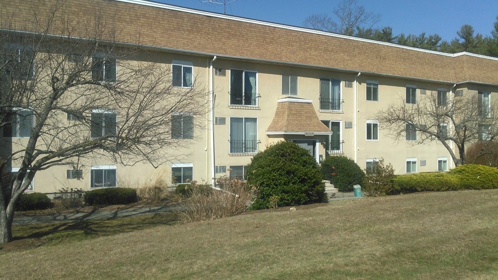 226 Swanson Rd unit 623, Boxborough, MA 01719 - photo 1