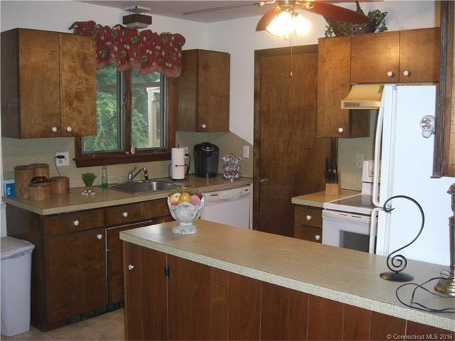 436 Field St, Naugatuck, CT 06770 - photo 1