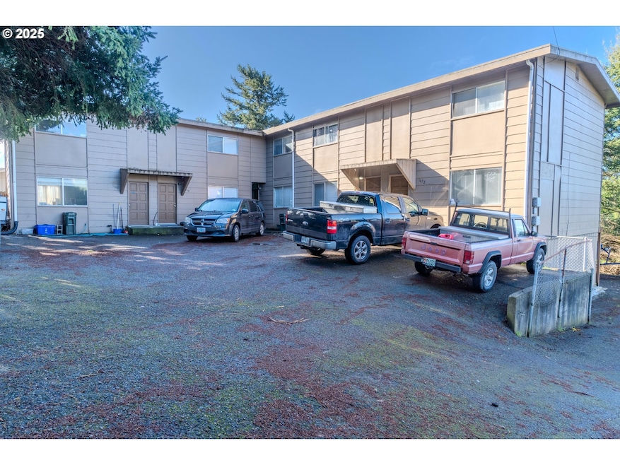 1662 Mcpherson Ave, North Bend, OR 97459 - photo 1