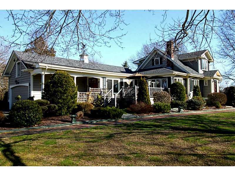 8 Chestnut Hill Rd, Middletown, RI 02842 - photo 1