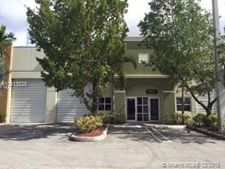 OFFICE/WAREHOUSE #2091301 S.F.