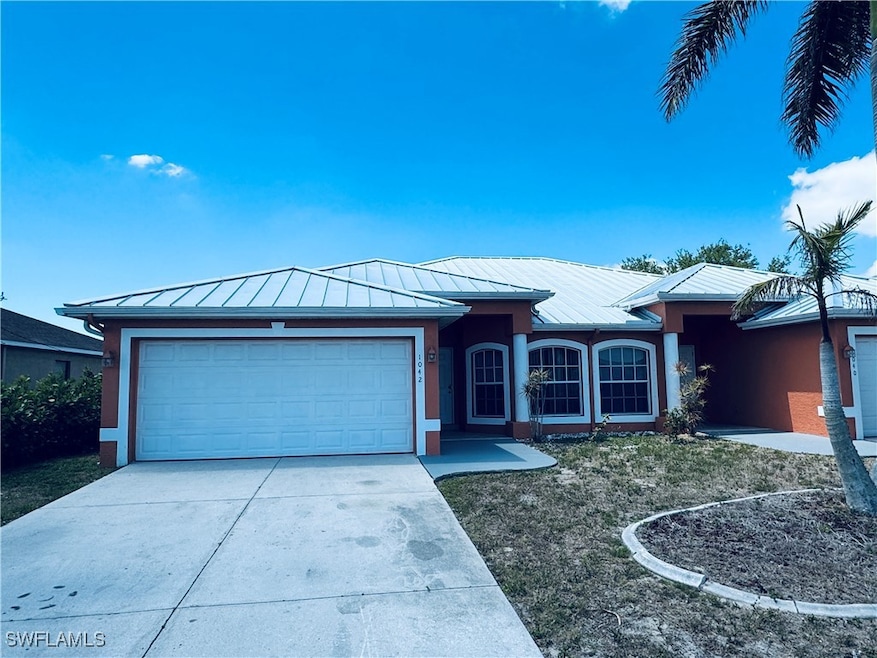 For Rent $1,650/month • Co-Listing Agent