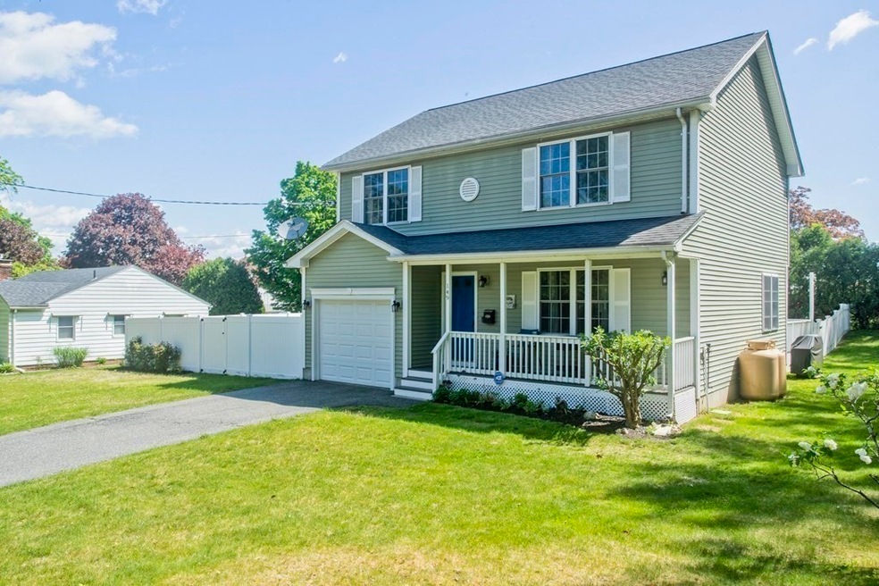 149 Devens St, Indian Orchard, MA 01151 - photo 1