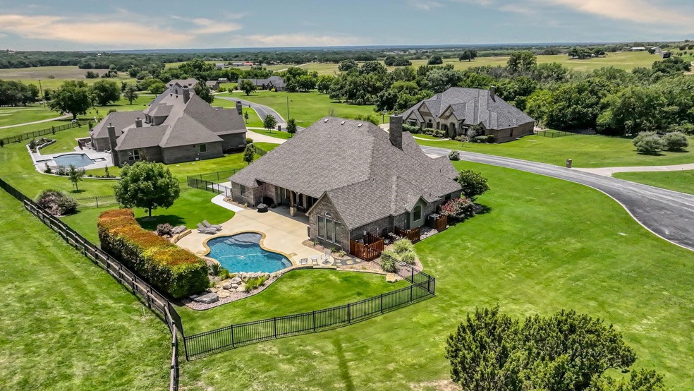 Elite Golf Course Home beautifully situated on over an acre CUL DE SAC LOT