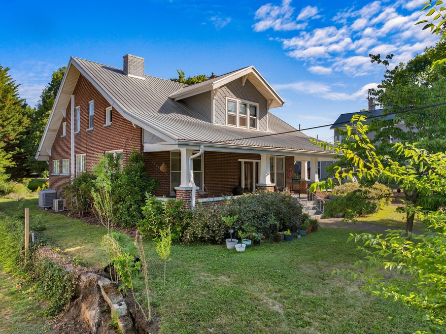 Sold $432,000 • Co-Listing Agent