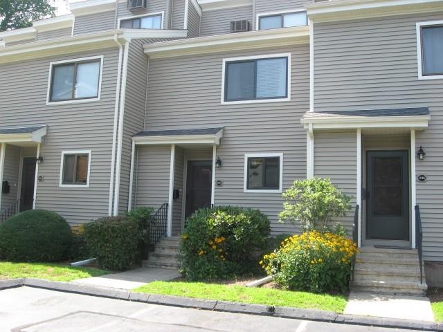 238 Melody Ln unit 238, Fairfield, CT 06824 - photo 1