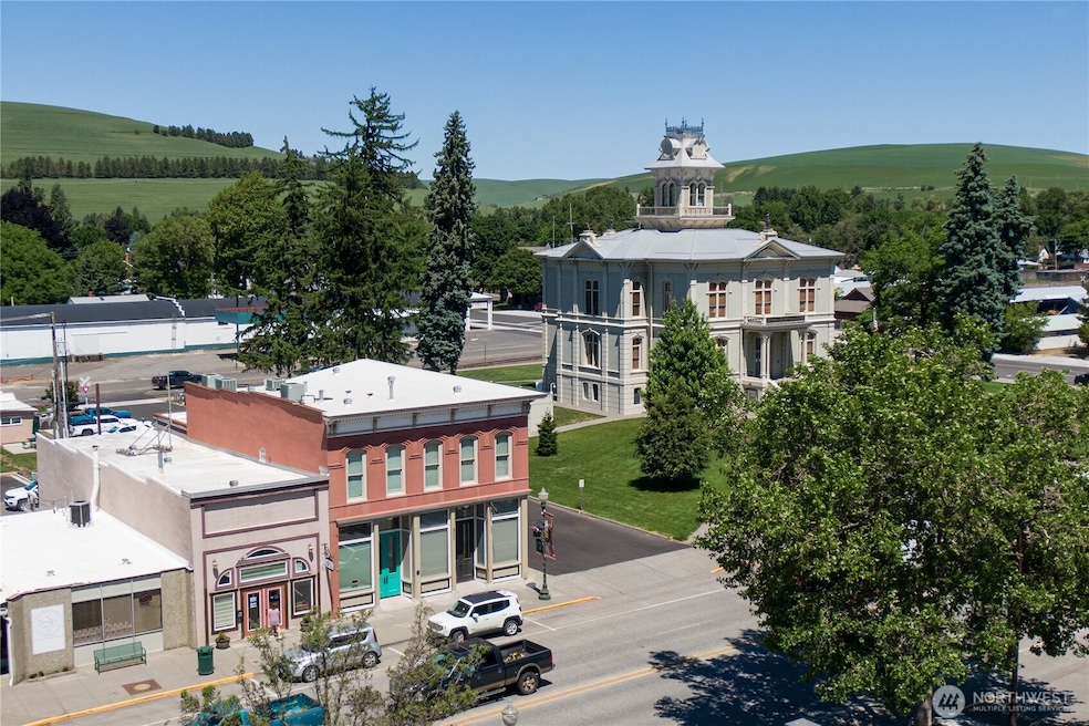 For Sale $699,000 • Co-Listing Agent
