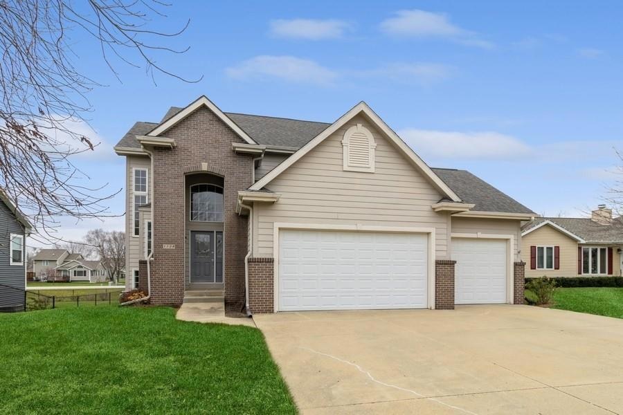 Home is located on a cul-de-sac in the center of Grimes