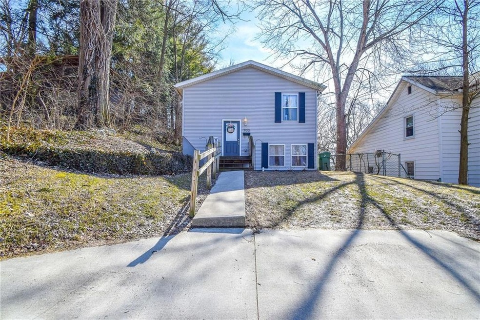 703 E Court St, Sidney, OH 45365 - photo 1