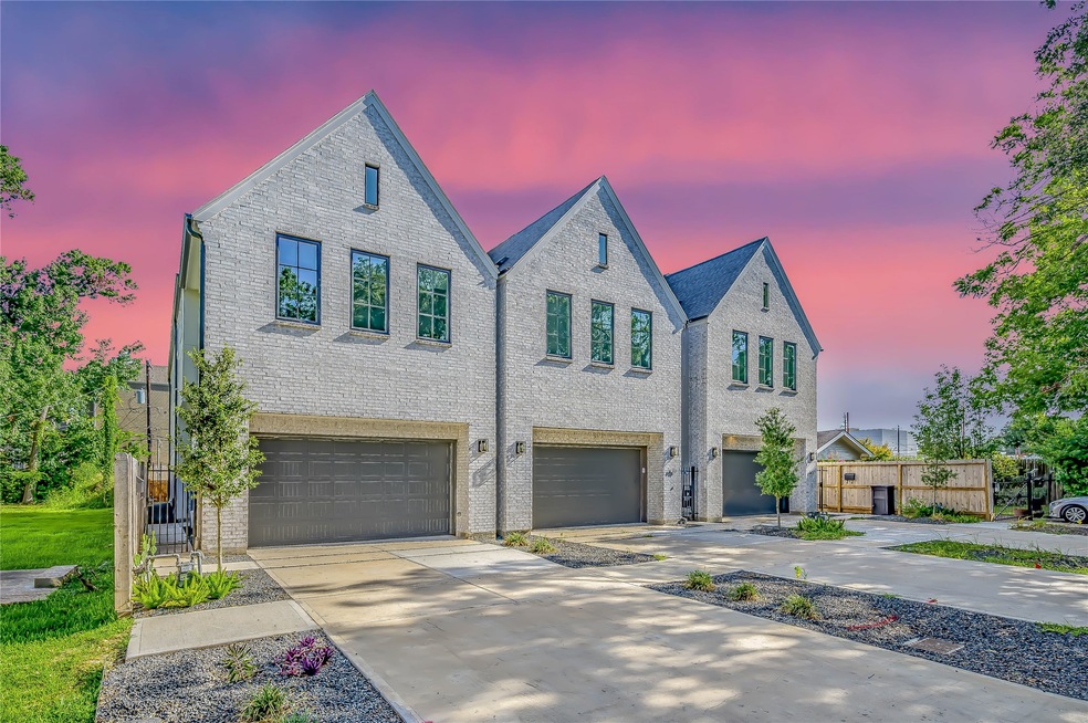 618 W 25th St, Houston, TX 77008 - photo 1