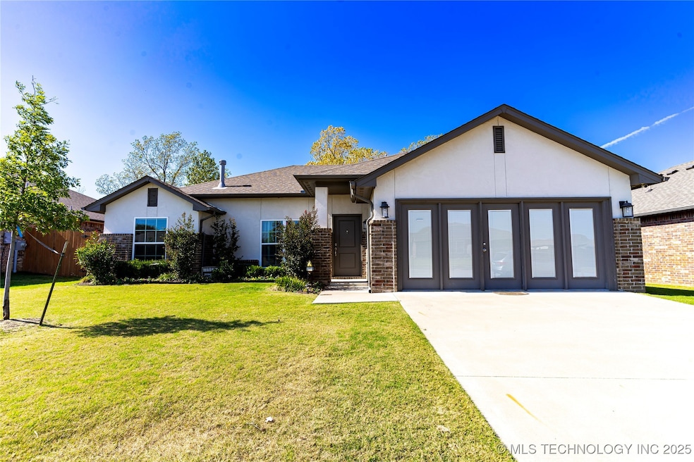 520 S 47th St, Broken Arrow, OK 74014 - photo 1