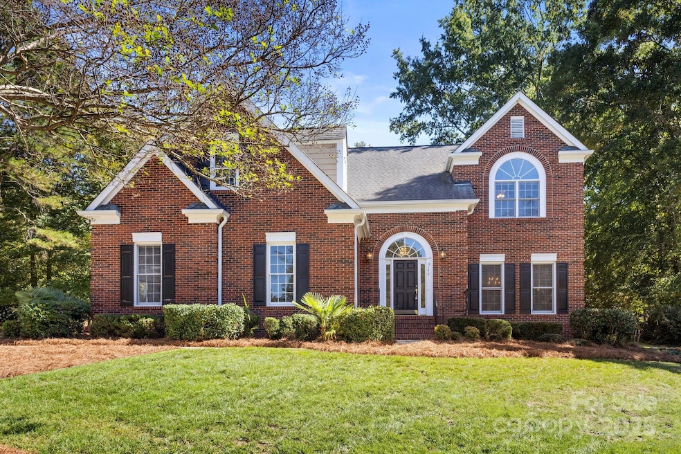 Under Contract $750,000