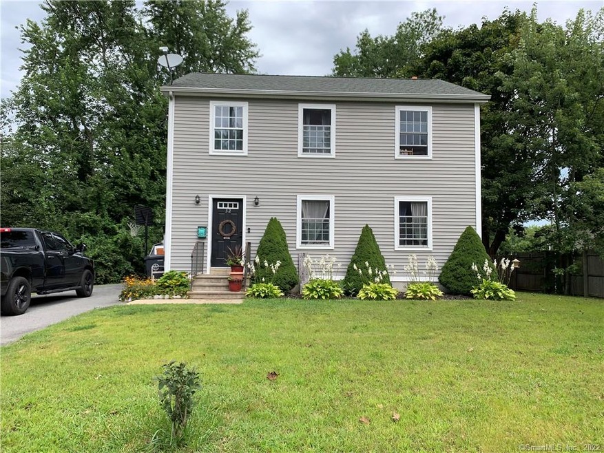 32 Union St, Moosup, CT 06354 - photo 1