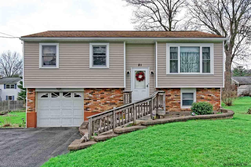 21 Oregon Ave, Rensselaer, NY 12144 - photo 1