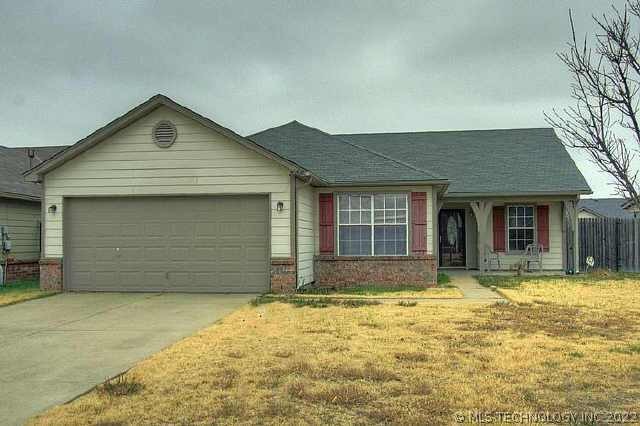 20209 E 42nd St S, Broken Arrow, OK 74014 - photo 1