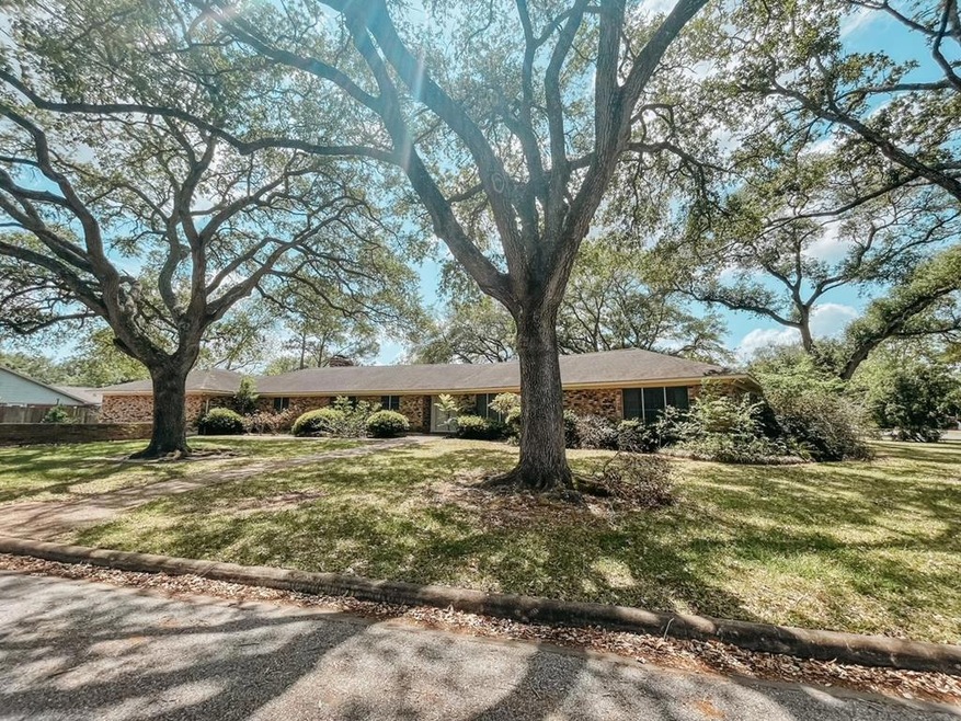 2 Lazy Ln, Bay City, TX 77414 - photo 1