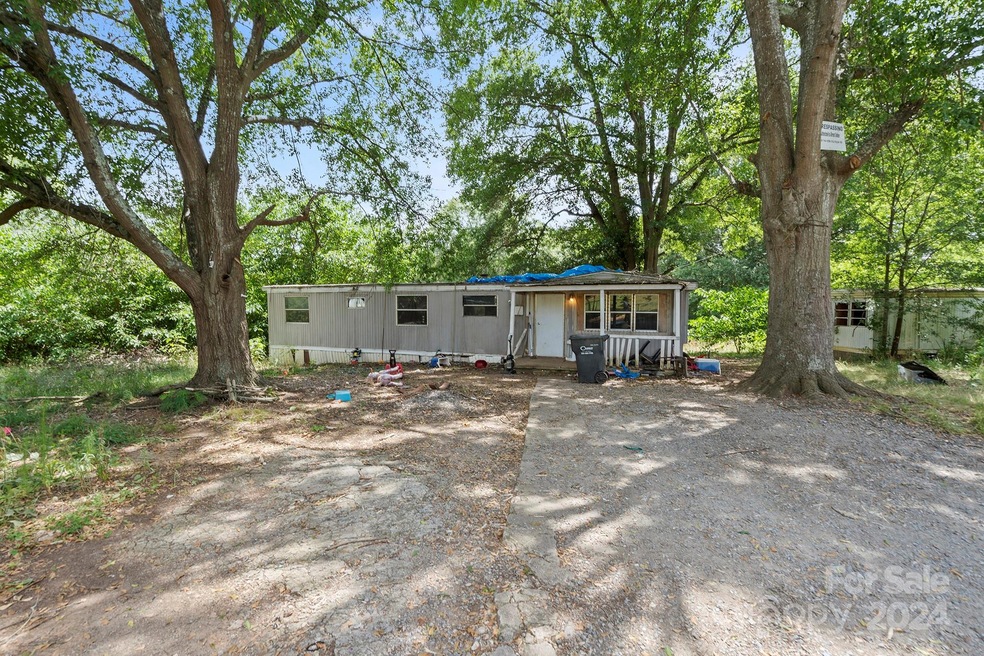 525 Elizabeth Dr, Gastonia, NC 28052 - photo 1