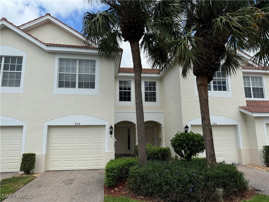 909 Hampton Cir unit 101, Naples, FL 34105 - photo 1