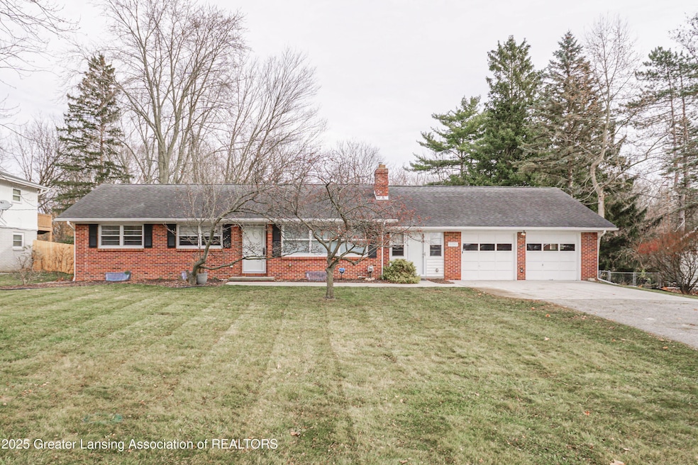 5190 Park Lake Rd, East Lansing, MI 48823 - photo 1