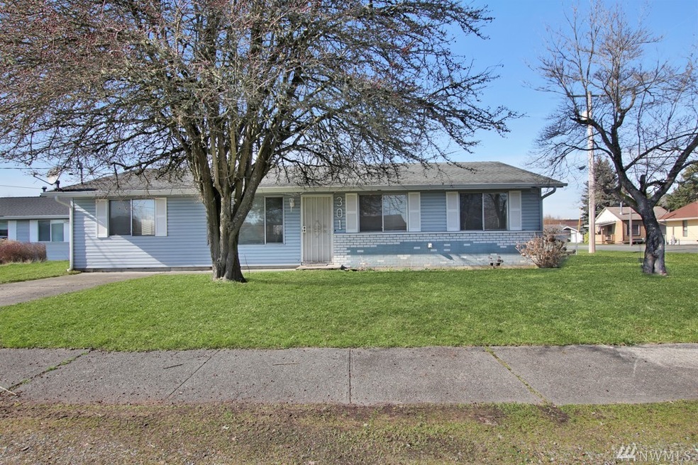 301 Leber Ct NW, Orting, WA 98360 - photo 1