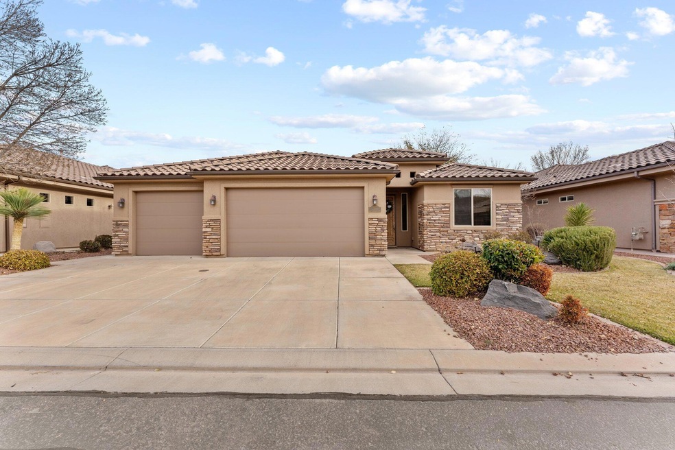 145 South Crystal Lakes Dr 104
