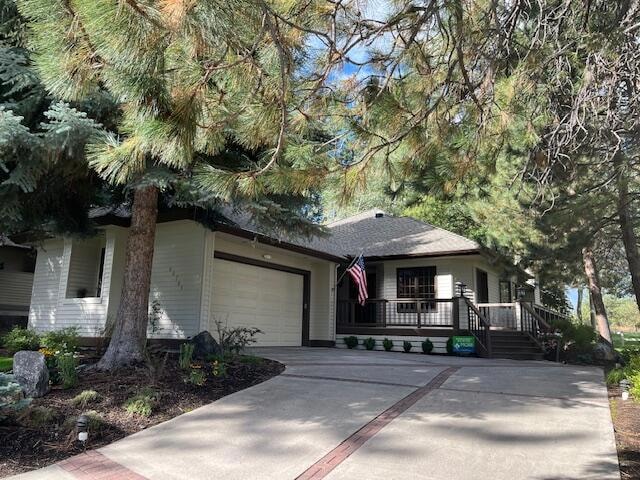 60785 Willow Creek Ct, Bend, OR 97702 - photo 1