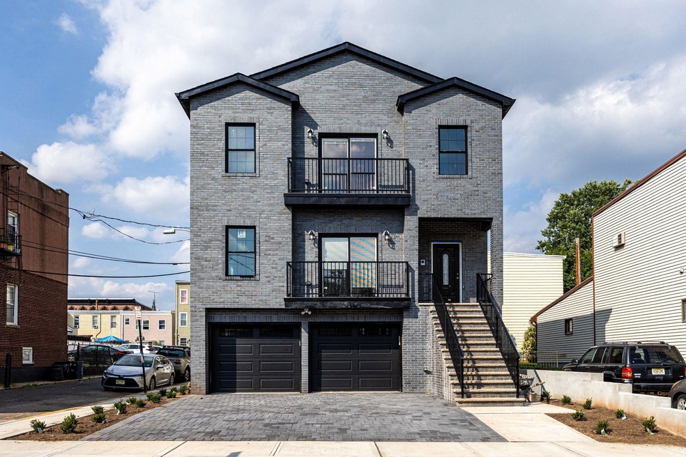 41 E 16th St, Bayonne, NJ 07002 - photo 1