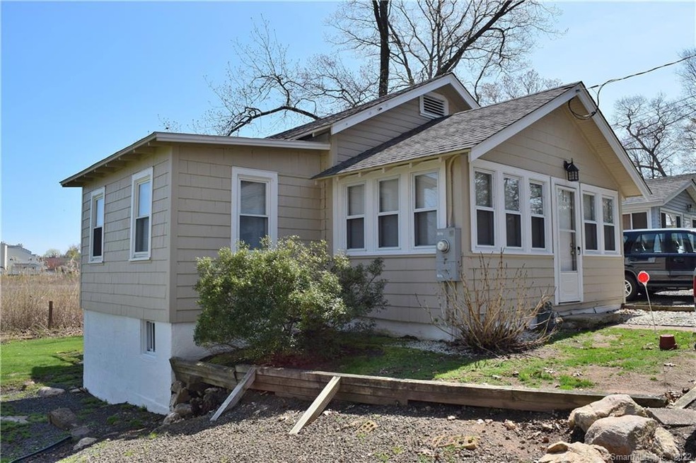 33 Bishop Rd, Branford, CT 06405 - photo 1