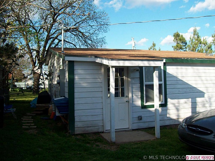 510-2 N College Ct, Tahlequah, OK 74464 - photo 1