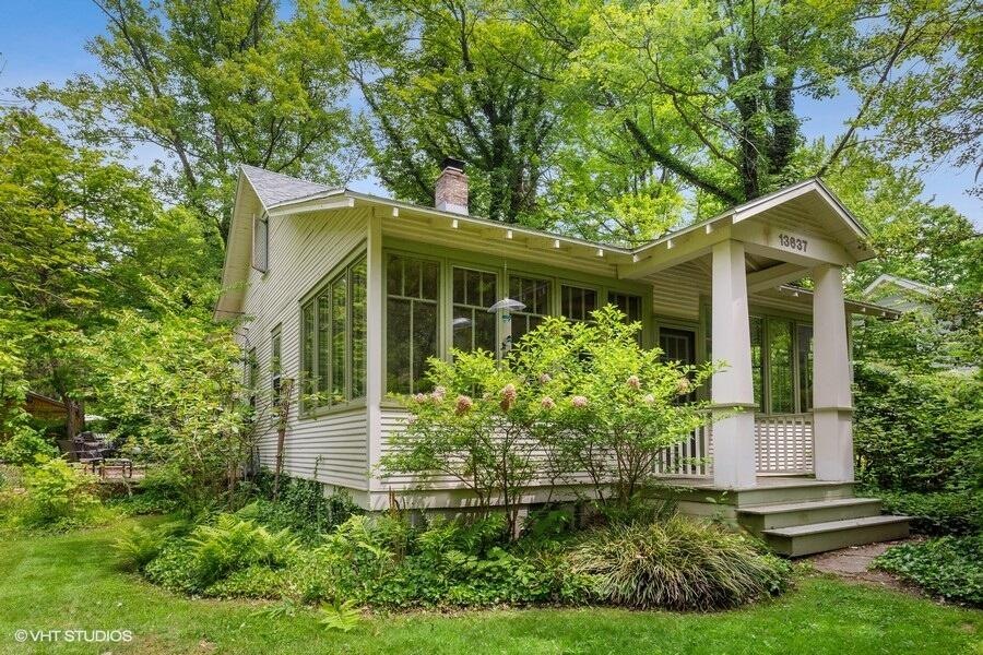 13757 Big Oak Ln, Three Oaks, MI 49128 - photo 1