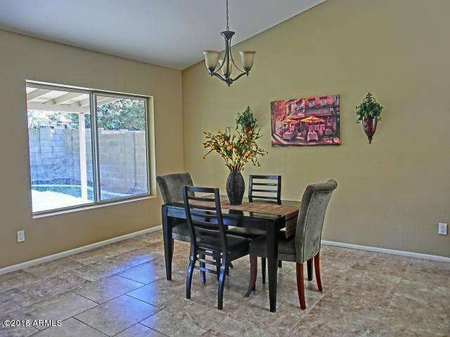 239 N Nielson St, Gilbert, AZ 85234 - photo 1