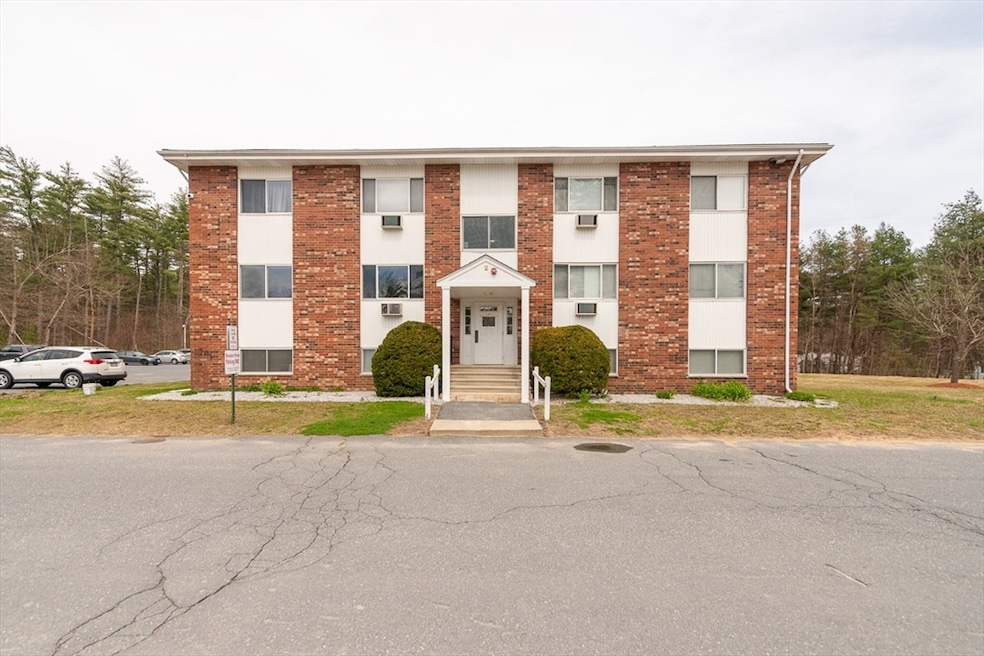 5 Turnpike Rd unit 213, Townsend, MA 01469 - photo 1